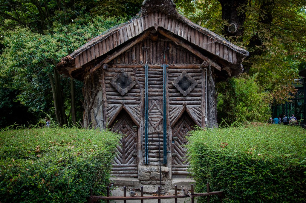 bear screen London MNH (1 of 1)